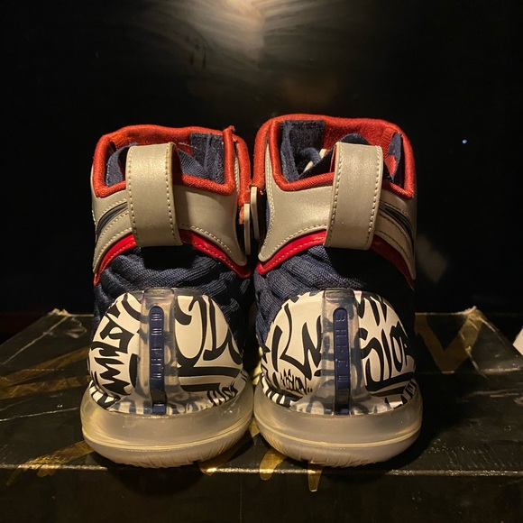 Lebron 17 graffiti navy - Picture 3 of 7